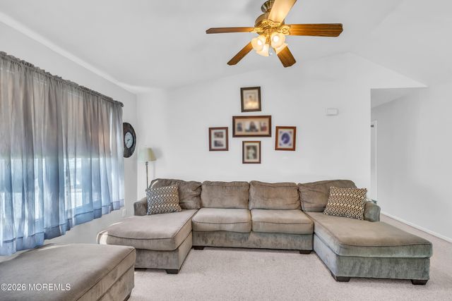 27 Cherry Bend Drive N, Howell, NJ 07731