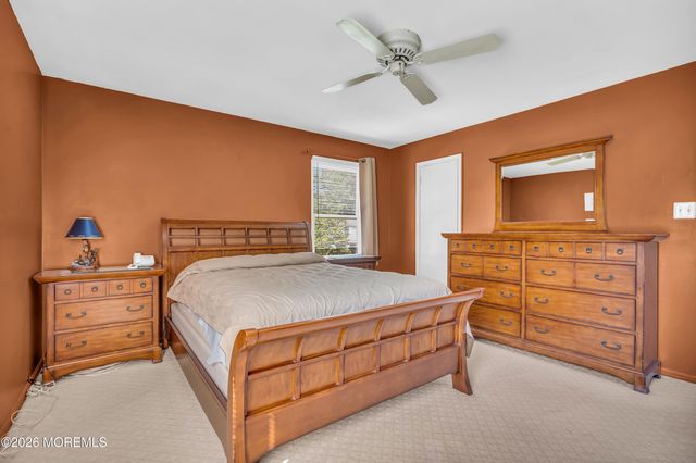 27 Cherry Bend Drive N, Howell, NJ 07731