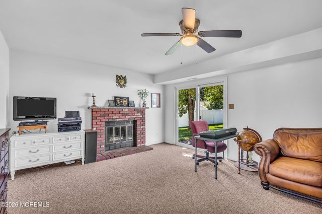 27 Cherry Bend Drive N, Howell, NJ 07731