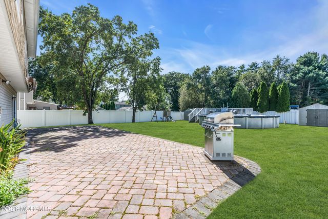 27 Cherry Bend Drive N, Howell, NJ 07731