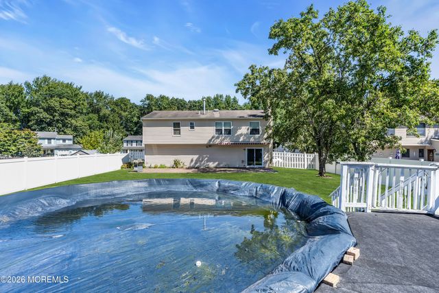 27 Cherry Bend Drive N, Howell, NJ 07731