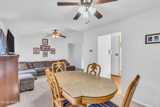 27 Cherry Bend Drive N, Howell, NJ 07731