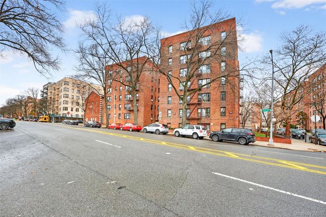 2244 Bronx Park E 5A, Bronx, NY 10467