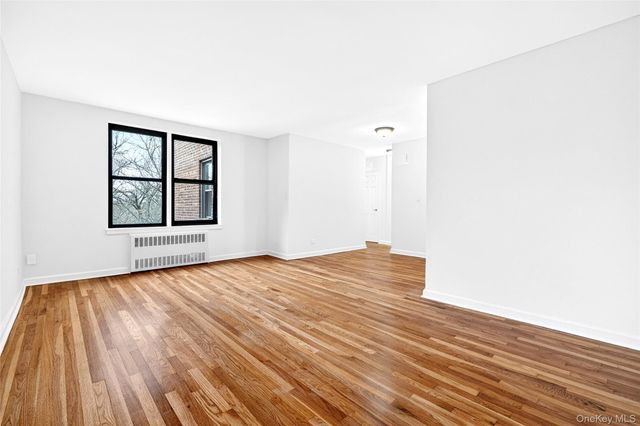 2244 Bronx Park E 5A, Bronx, NY 10467