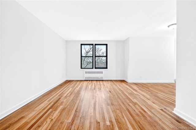 2244 Bronx Park E 5A, Bronx, NY 10467