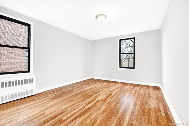 2244 Bronx Park E 5A, Bronx, NY 10467