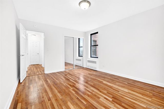 2244 Bronx Park E 5A, Bronx, NY 10467