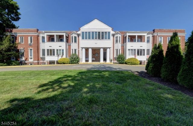 520 Turnpike C221 221, Pequannock Twp., NJ 07444