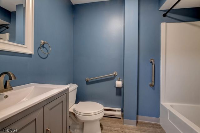 520 Turnpike C221 221, Pequannock Twp., NJ 07444