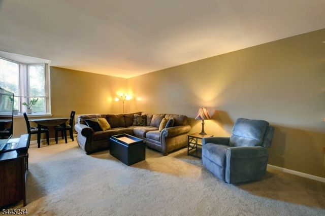 520 Turnpike C221 221, Pequannock Twp., NJ 07444