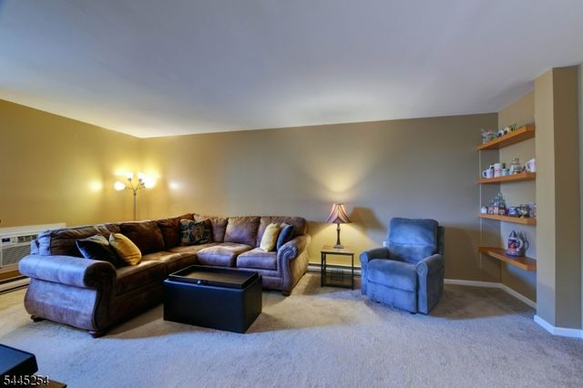 520 Turnpike C221 221, Pequannock Twp., NJ 07444