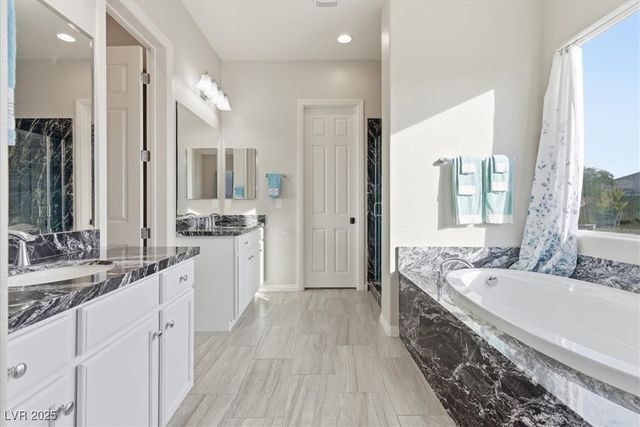 4317 Velvet Ridge Court, Las Vegas, NV 89129