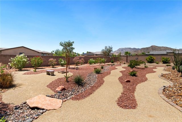 4317 Velvet Ridge Court, Las Vegas, NV 89129