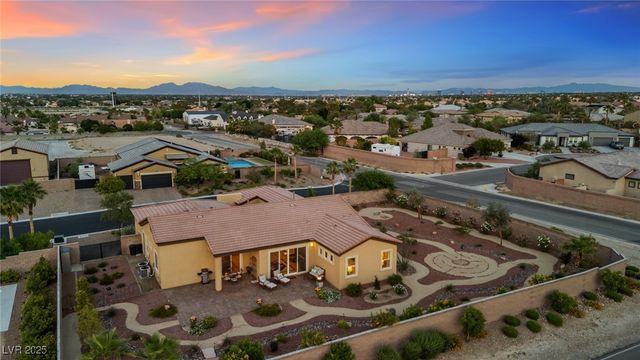 4317 Velvet Ridge Court, Las Vegas, NV 89129