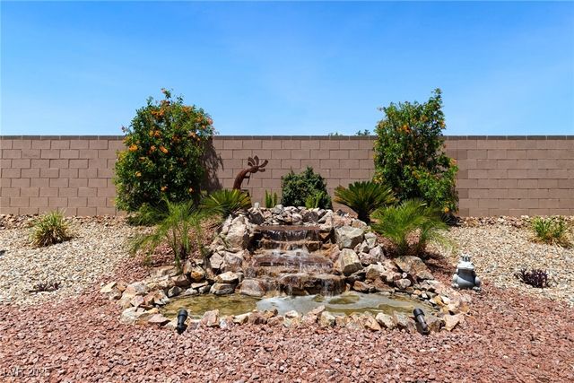 4317 Velvet Ridge Court, Las Vegas, NV 89129