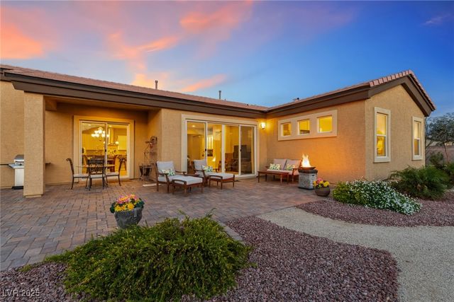 4317 Velvet Ridge Court, Las Vegas, NV 89129