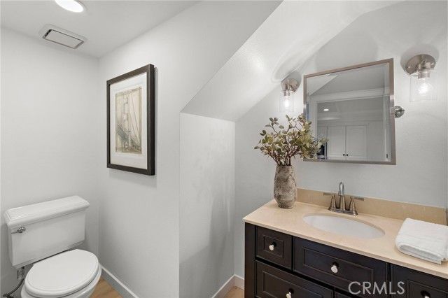 168 23rd D, Costa Mesa, CA 92627