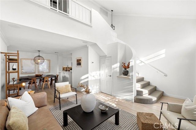 168 23rd D, Costa Mesa, CA 92627