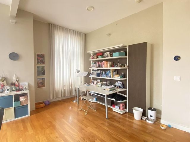 2 Rollins St D604, Boston, MA 02118
