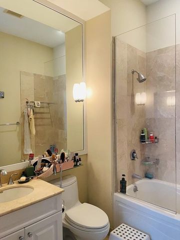 2 Rollins St D604, Boston, MA 02118