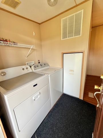 414 Gardner Center Rd, Shenango Twp, PA 16101