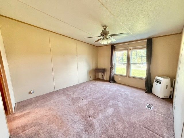 414 Gardner Center Rd, Shenango Twp, PA 16101