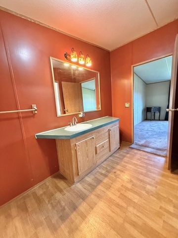 414 Gardner Center Rd, Shenango Twp, PA 16101