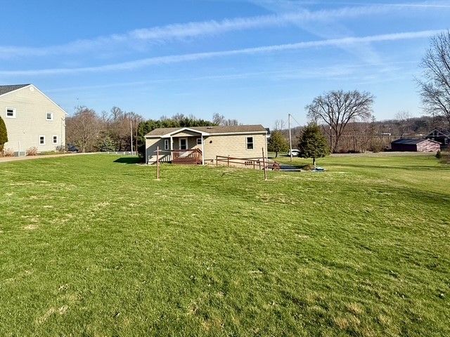 414 Gardner Center Rd, Shenango Twp, PA 16101