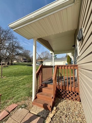 414 Gardner Center Rd, Shenango Twp, PA 16101