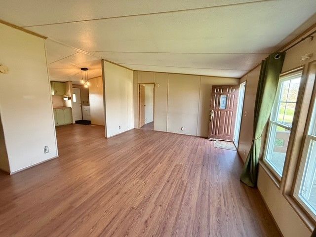 414 Gardner Center Rd, Shenango Twp, PA 16101