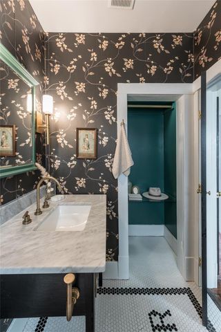 108 E 27th Street, Houston, TX 77008