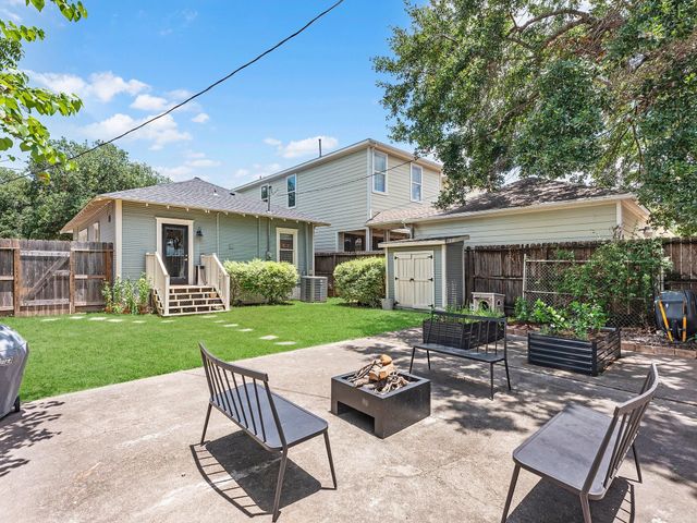108 E 27th Street, Houston, TX 77008