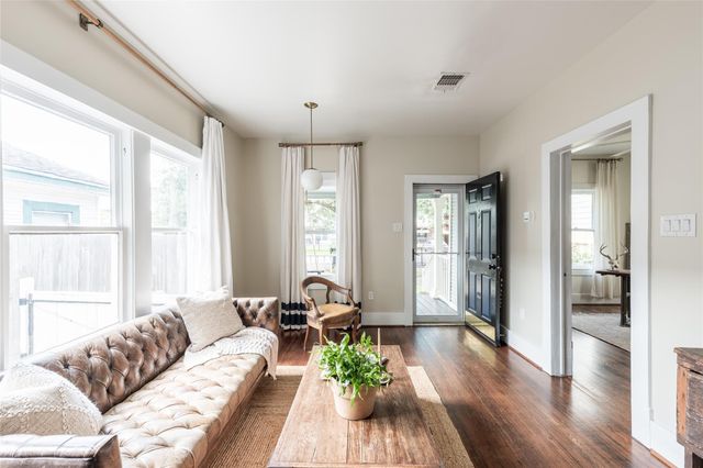 108 E 27th Street, Houston, TX 77008