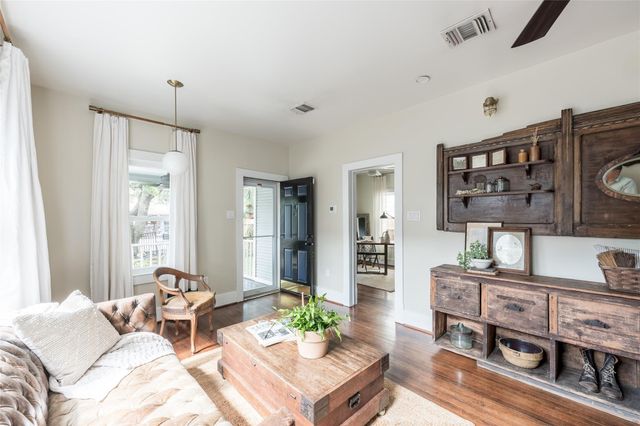 108 E 27th Street, Houston, TX 77008