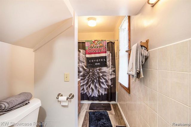 1261 W Grand Blanc Road, Grand Blanc, MI 48439