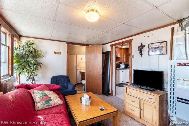 1261 W Grand Blanc Road, Grand Blanc, MI 48439