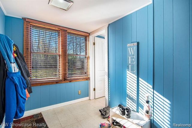 1261 W Grand Blanc Road, Grand Blanc, MI 48439