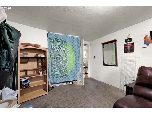 1071 W 11TH Ave, Eugene, OR 97402