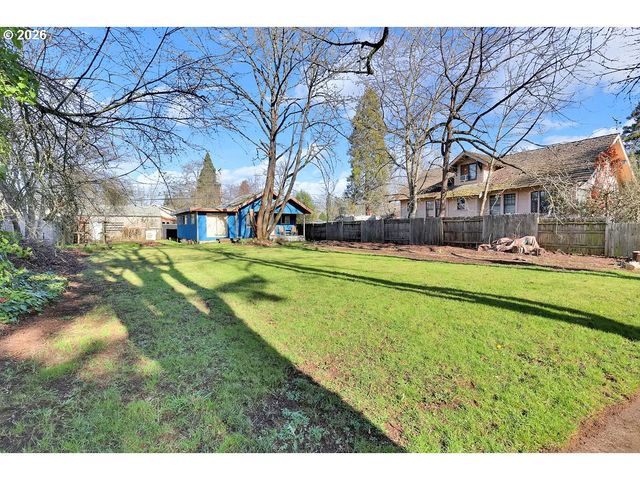 1071 W 11TH Ave, Eugene, OR 97402