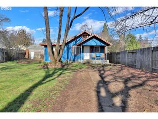 1071 W 11TH Ave, Eugene, OR 97402