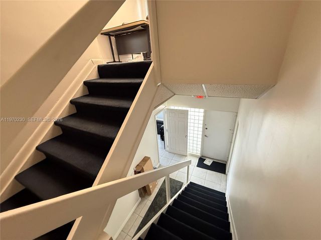 8000 NW 31st St 1, Doral, FL 33122