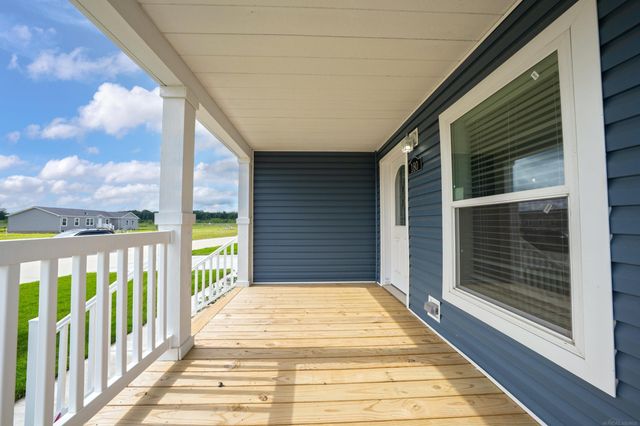180 Riviera Drive, Lapeer Twp, MI 48446