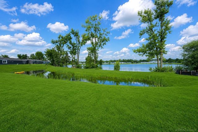 180 Riviera Drive, Lapeer Twp, MI 48446