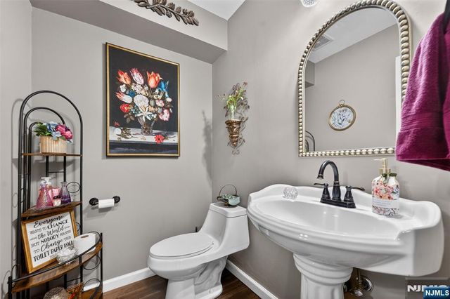 51 Sunset Court 51, Mahwah, NJ 07430