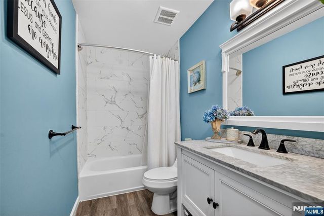 51 Sunset Court 51, Mahwah, NJ 07430