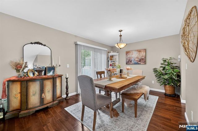 51 Sunset Court 51, Mahwah, NJ 07430