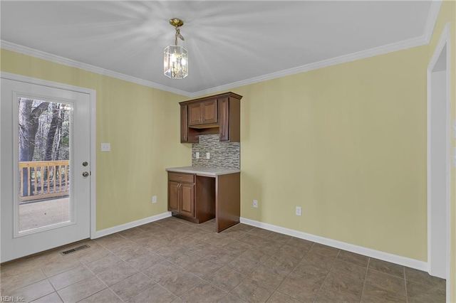 8174 Brook CT, Gloucester, VA 23061