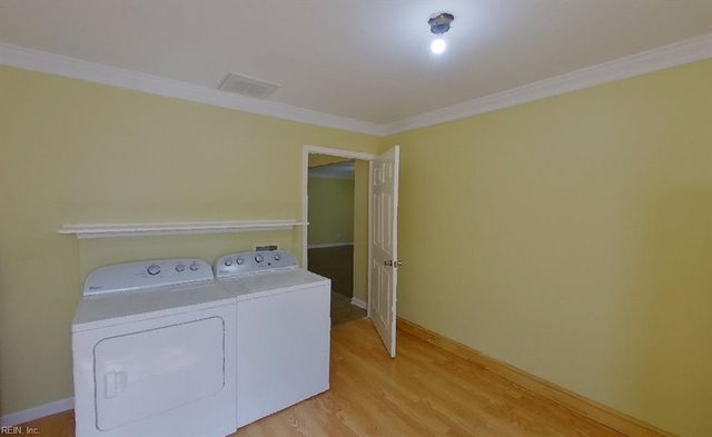 8174 Brook CT, Gloucester, VA 23061