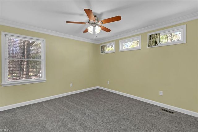 8174 Brook CT, Gloucester, VA 23061