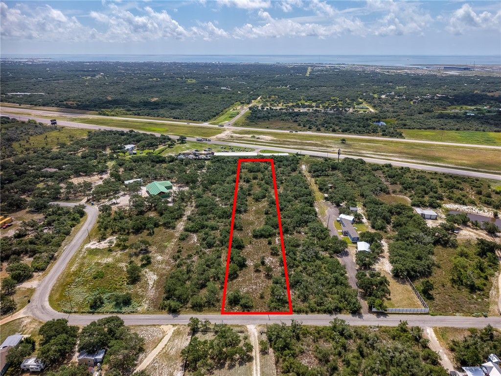 814 Holly Rd, Rockport, TX 78382 — photo 5